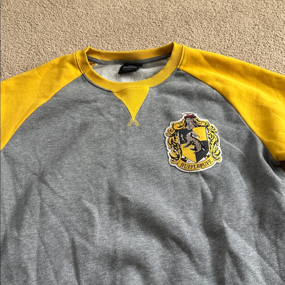 Harry Potter hufflepuff sweatshirt unisex - Picture 2 of 7